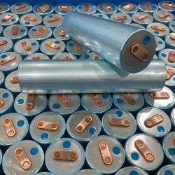 Pin sắt LiFePO4 33140 15000mAh Pin sắt LiFePO4 33140 15000mAh
