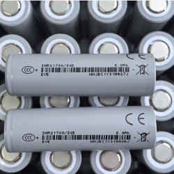 Pin 21700 3.7V 5000mAh 3C Pin 21700 3.7V 5000mAh 3C