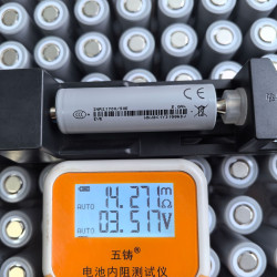 Pin 21700 3.7V 5000mAh 3C Pin 21700 3.7V 5000mAh 3C